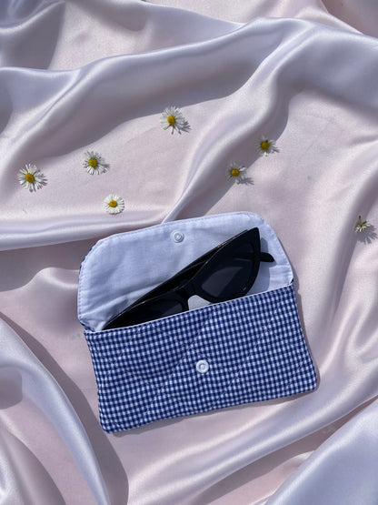 Etuis à lunettes de soleil en vichy bleu