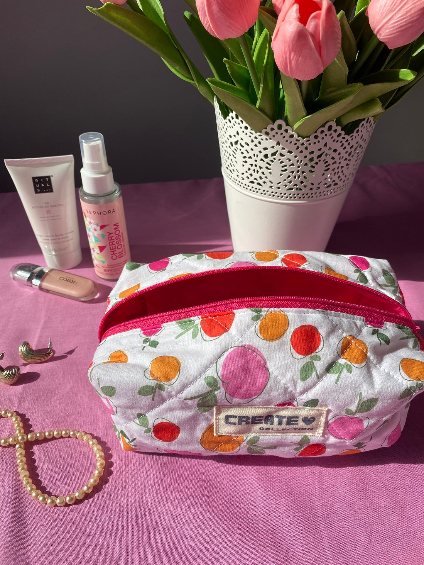 Trousse à motif pomme