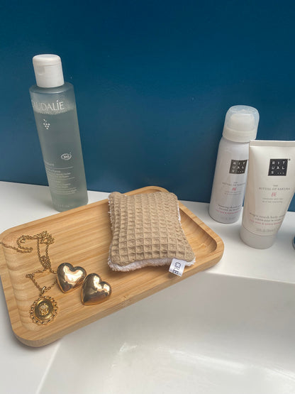 Eponge beige et blanche